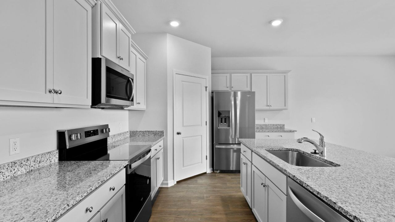 216 Brooks Drive Photo 8