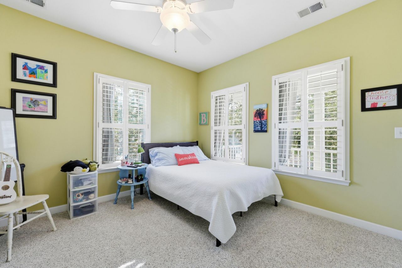 3011 Treadwell Street Photo 18