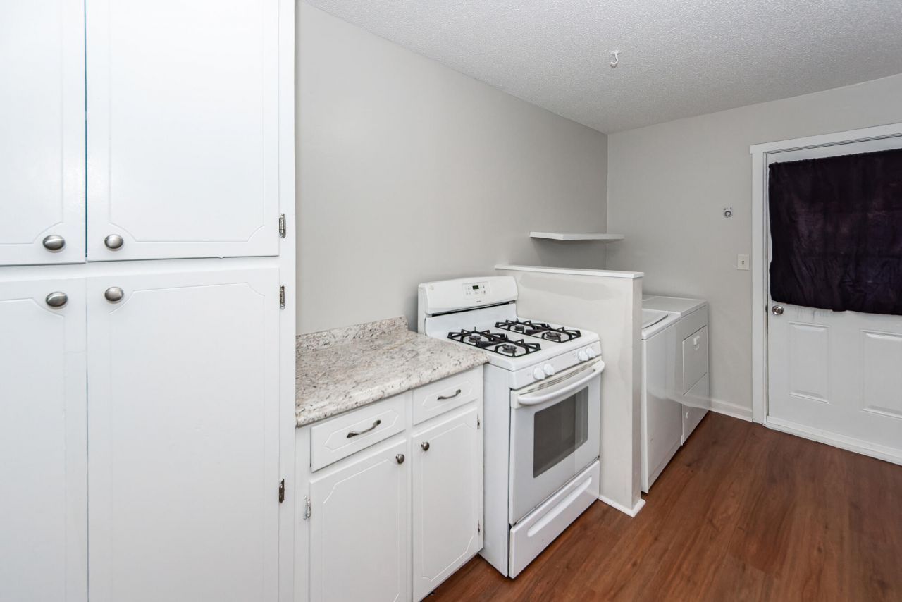 1520 N Avalon Circle Photo 14