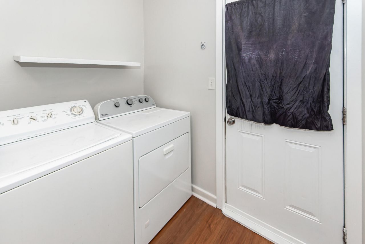 1520 N Avalon Circle Photo 17