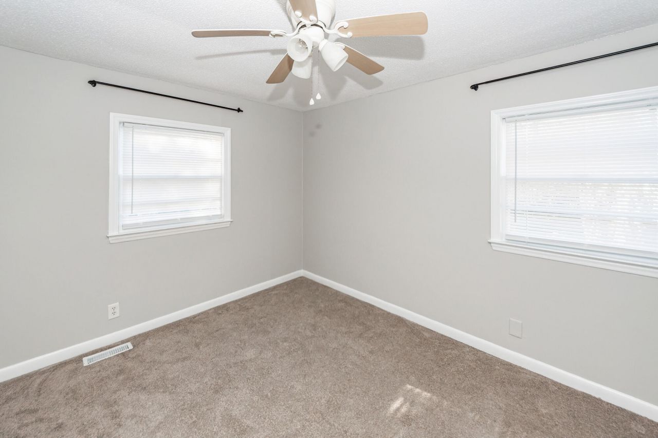 1520 N Avalon Circle Photo 23