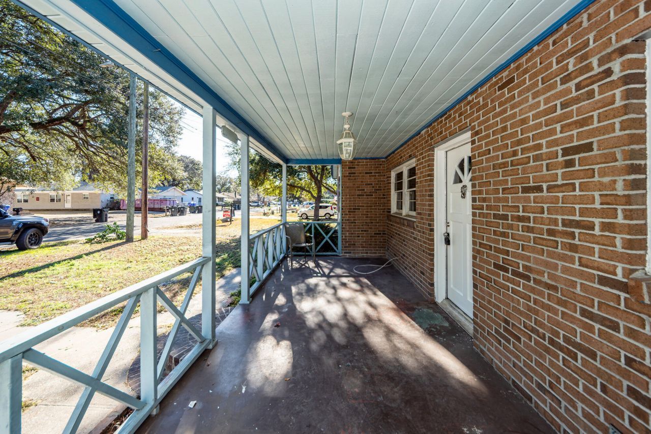 1520 N Avalon Circle Photo 4