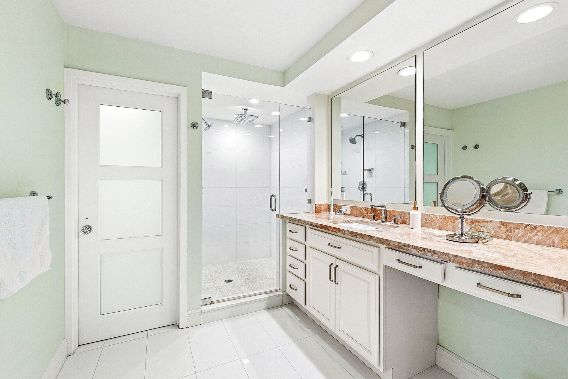 2001 SE Sailfish Point Boulevard, Unit 313, Stuart, FL 34996 Photo