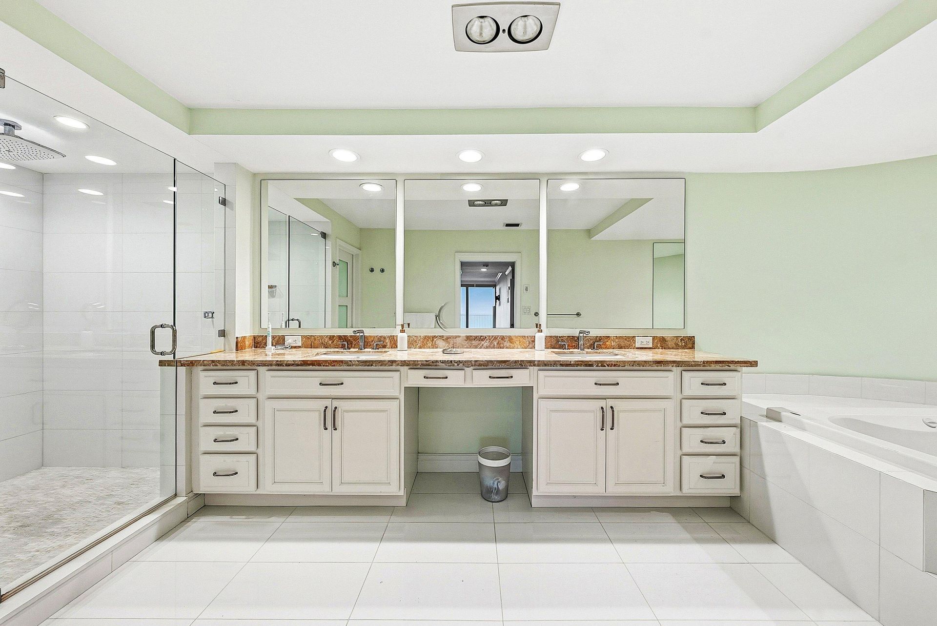 2001 SE Sailfish Point Boulevard, Unit 313, Stuart, FL 34996 Photo