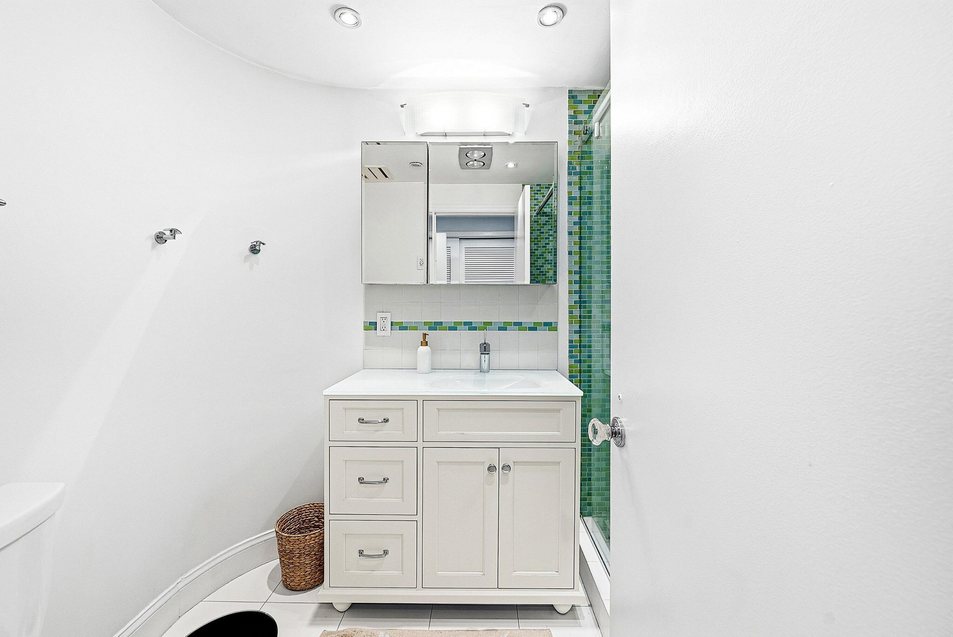 2001 SE Sailfish Point Boulevard, Unit 313, Stuart, FL 34996 Photo