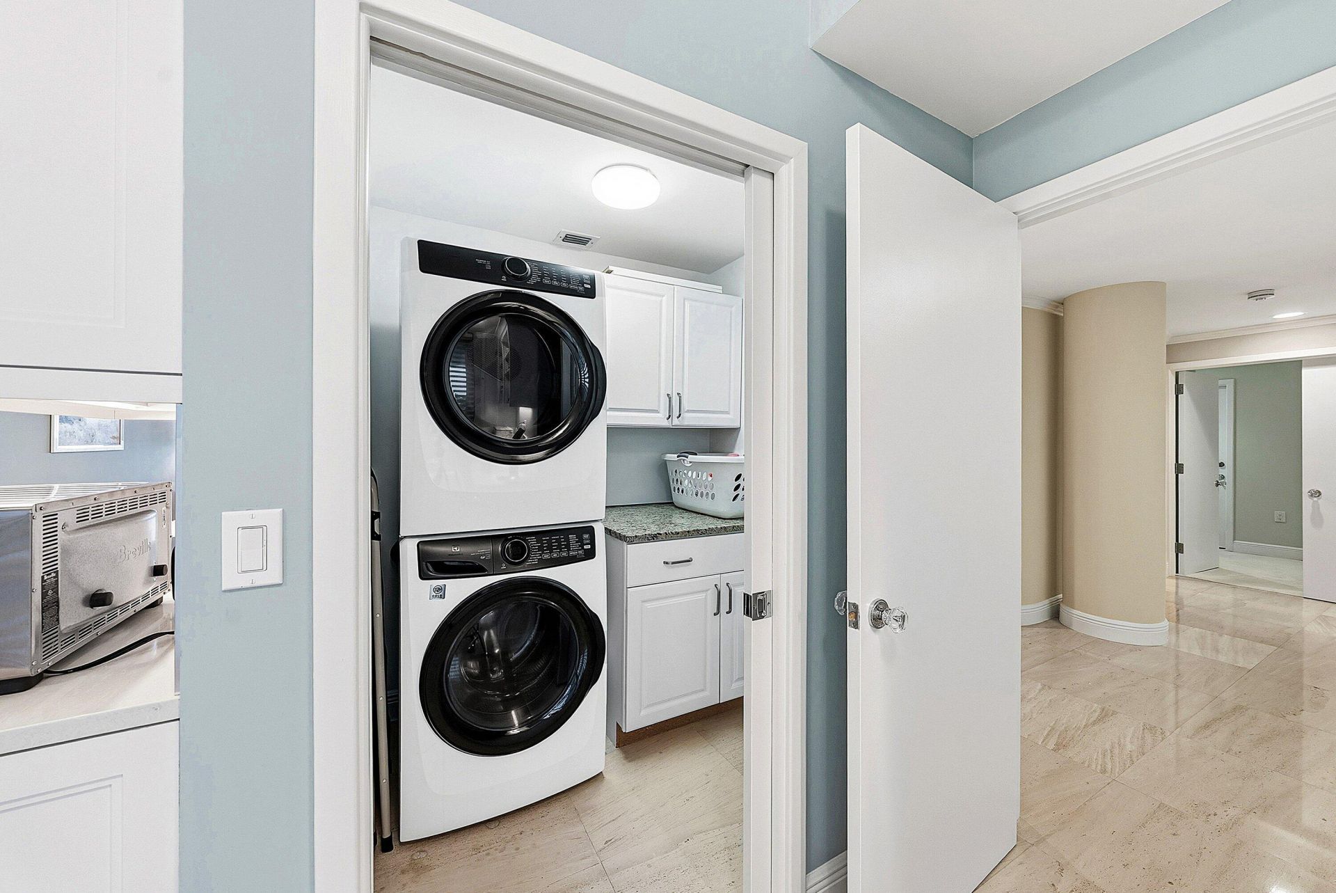 2001 SE Sailfish Point Boulevard, Unit 313, Stuart, FL 34996 Photo