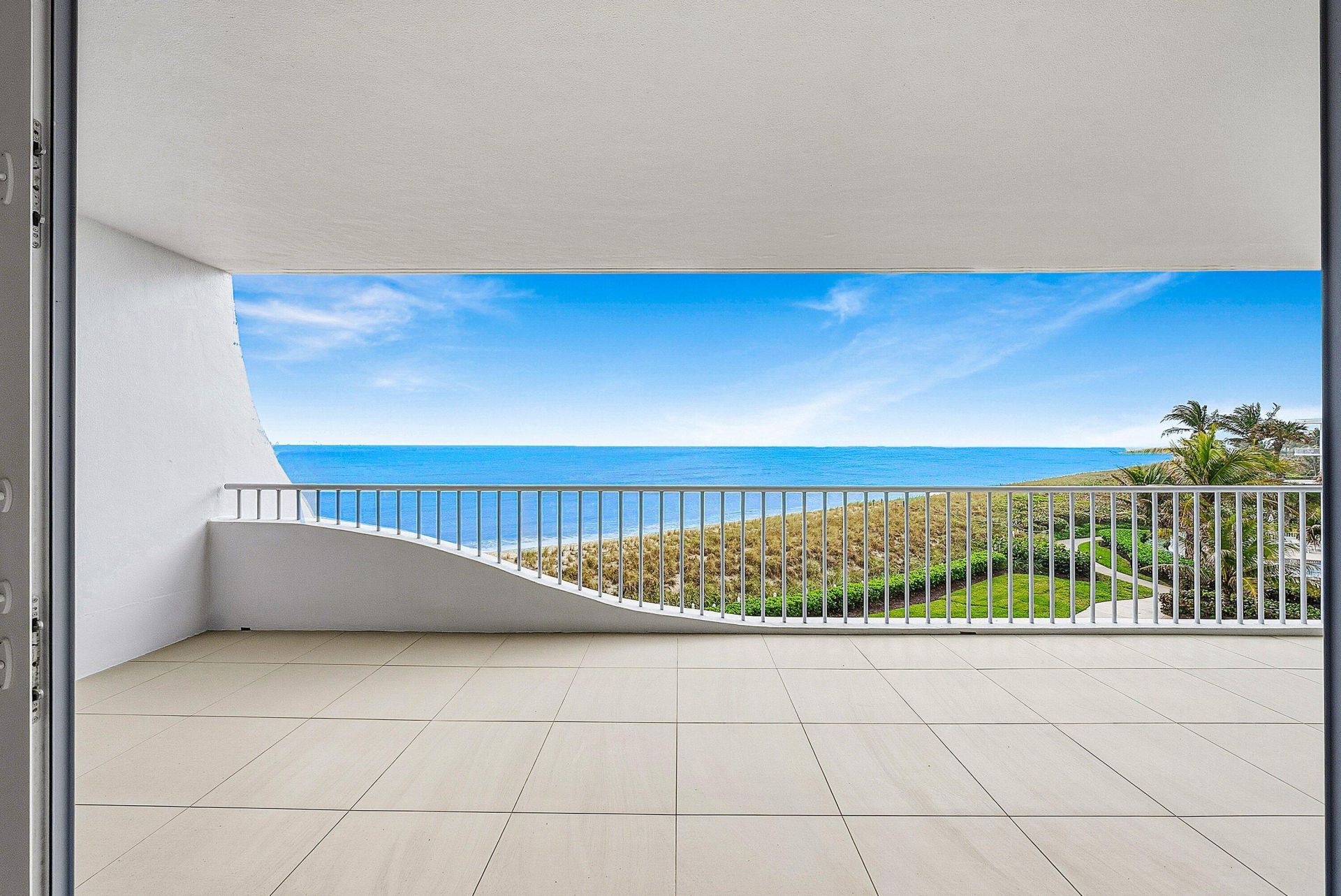 2001 SE Sailfish Point Boulevard, Unit 313, Stuart, FL 34996 Photo