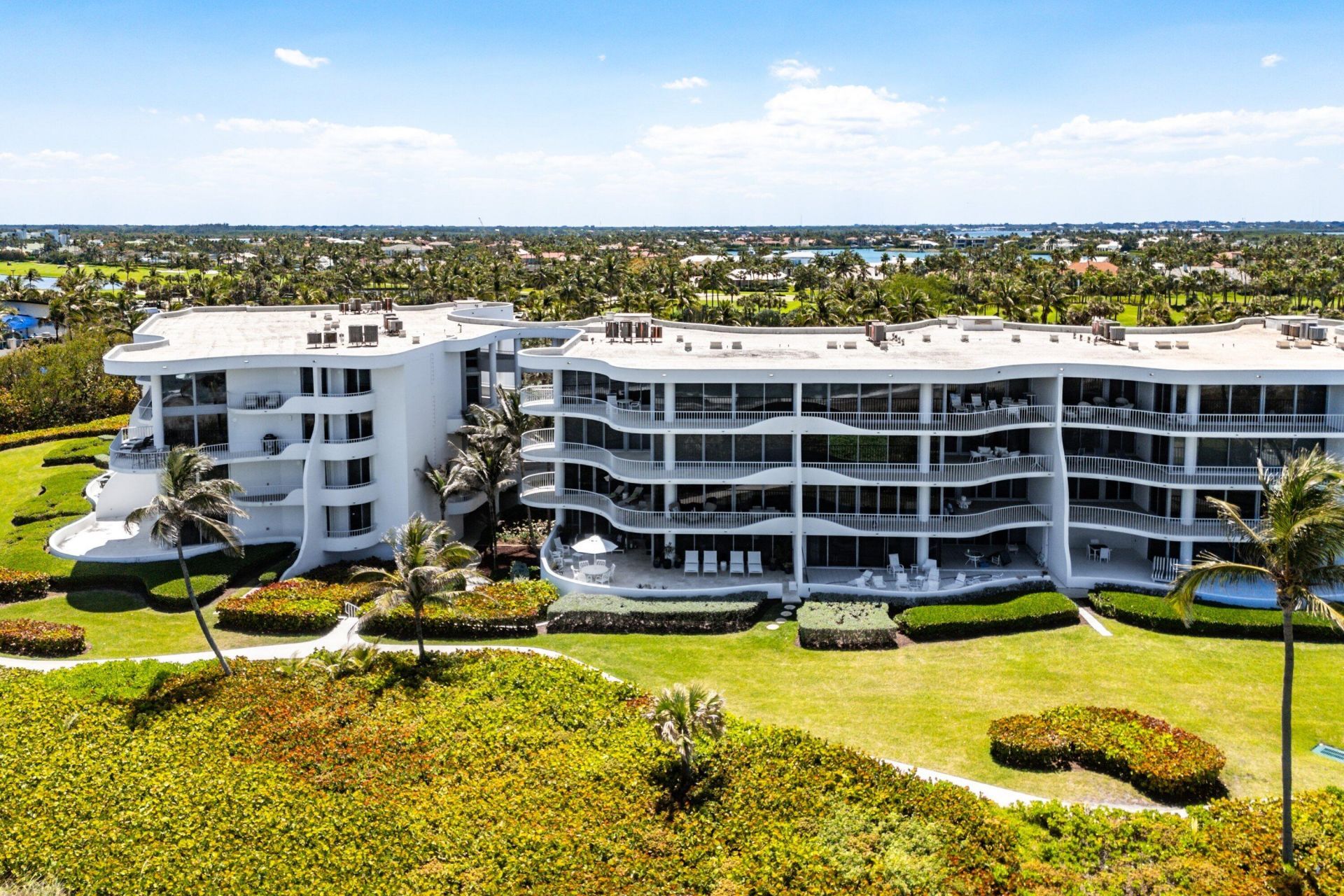 2001 SE Sailfish Point Boulevard, Unit 313, Stuart, FL 34996 Photo