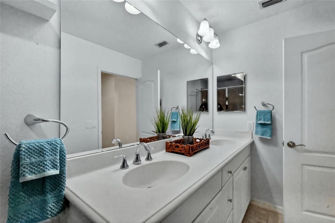 8139 Miramar Way, Unit 8139, Lakewood Ranch, FL 34202 Photo