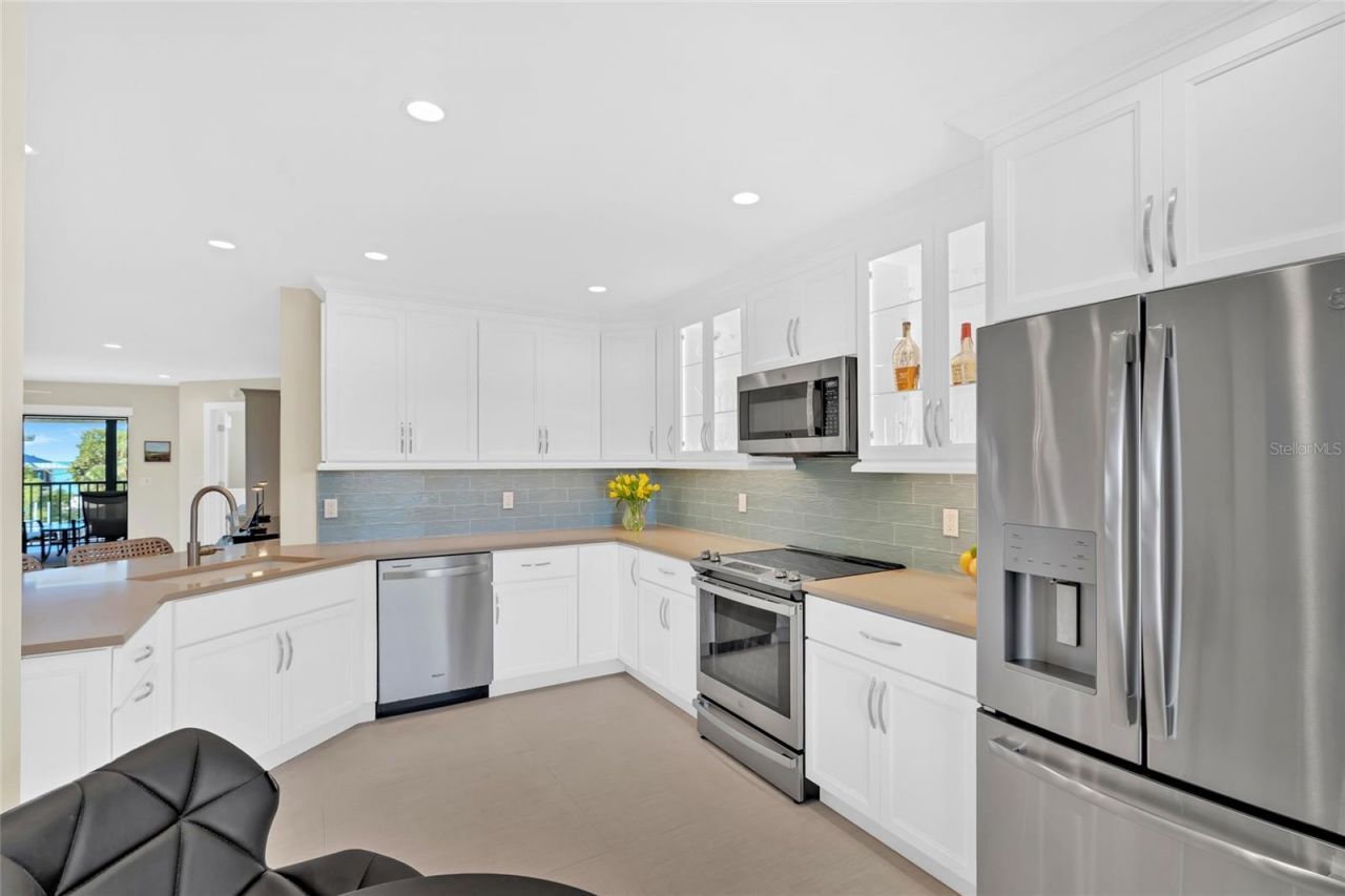 9226 Midnight Pass Road, Unit 3B, Sarasota, FL 34242 Photo