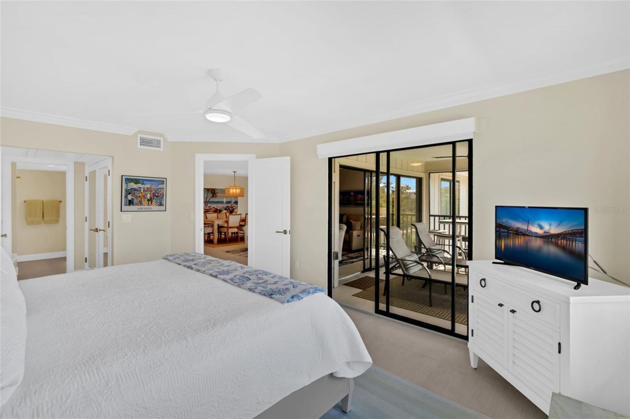 9226 Midnight Pass Road, Unit 3B, Sarasota, FL 34242 Photo