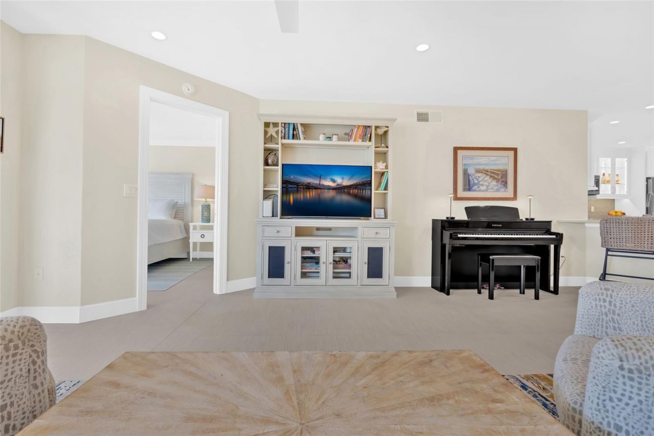 9226 Midnight Pass Road, Unit 3B, Sarasota, FL 34242 Photo