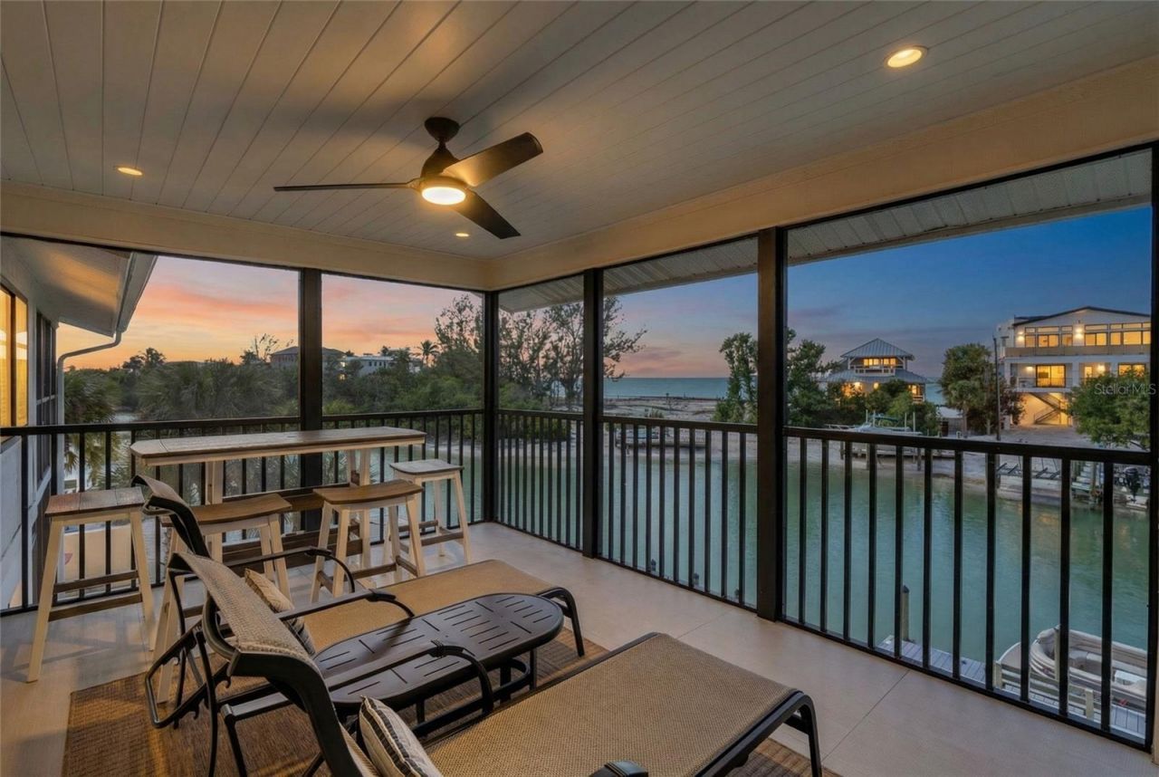 9226 Midnight Pass Road, Unit 3B, Sarasota, FL 34242 Photo