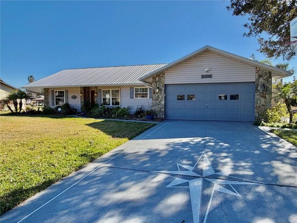 12400 S PUTNEY COURT, LEESBURG, FL 34788