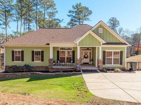 137 Memorial Drive, McCormick, SC 29835