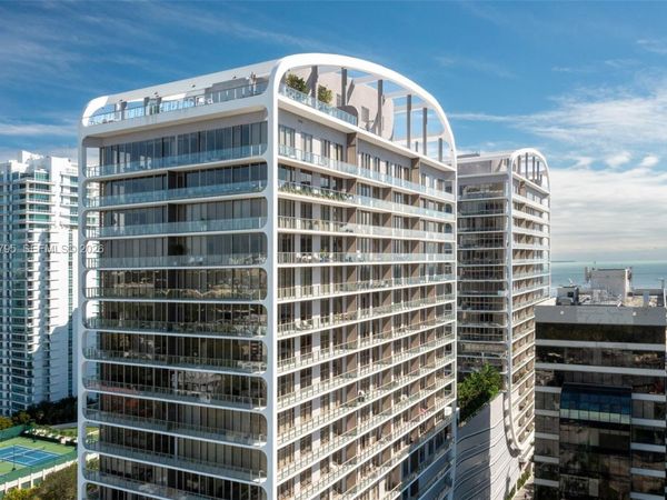 2678 Tigertail Ave, Unit 1707, Miami, FL 33133