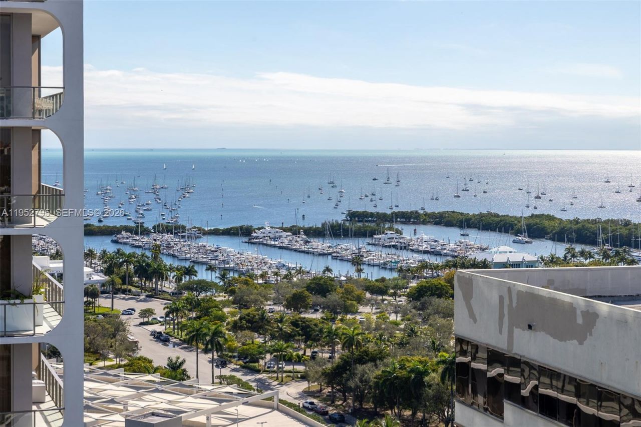 2678 Tigertail Ave, Unit 1707, Miami, FL 33133 Photo