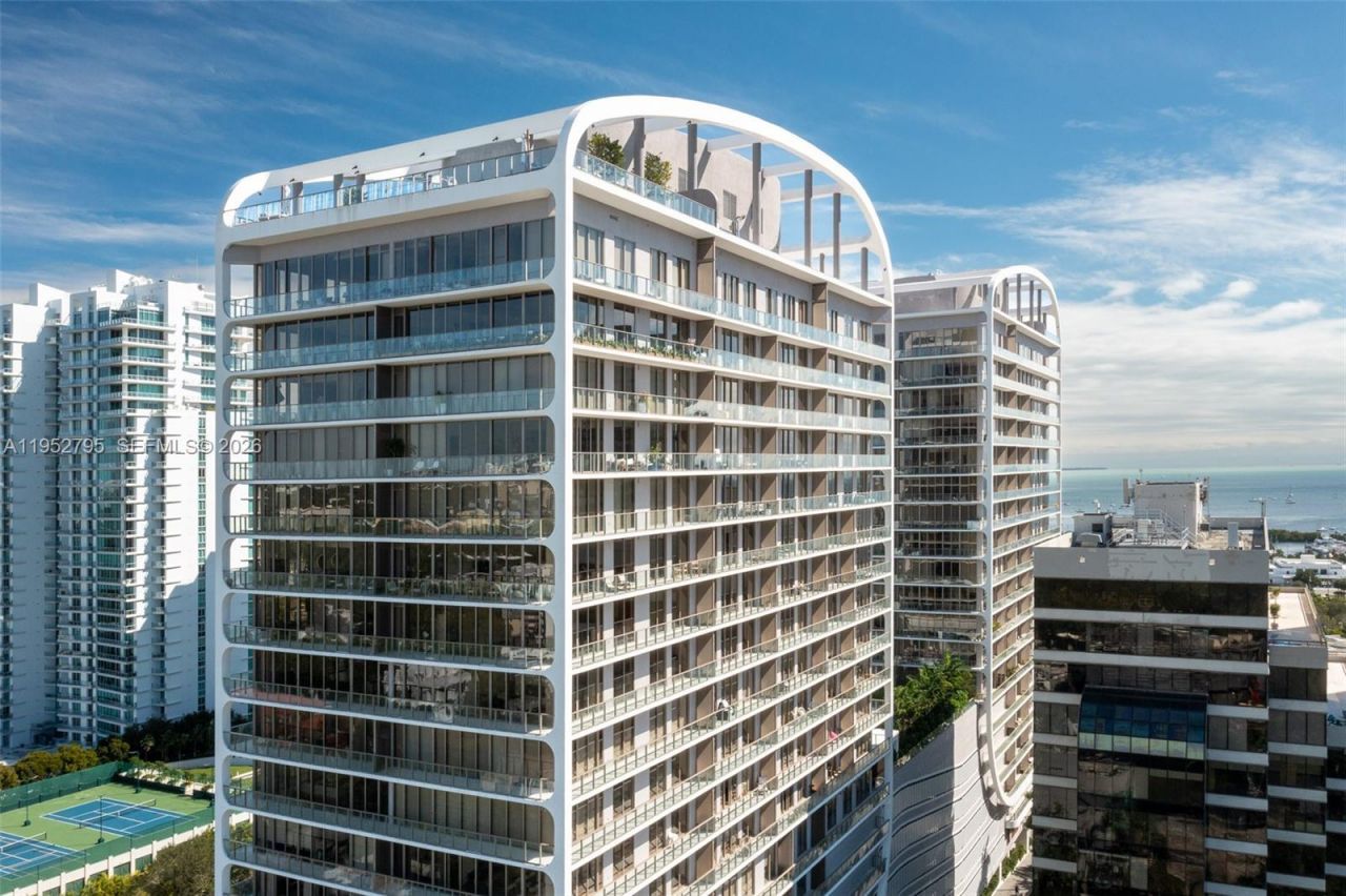 2678 Tigertail Ave, Unit 1707, Miami, FL 33133 Photo