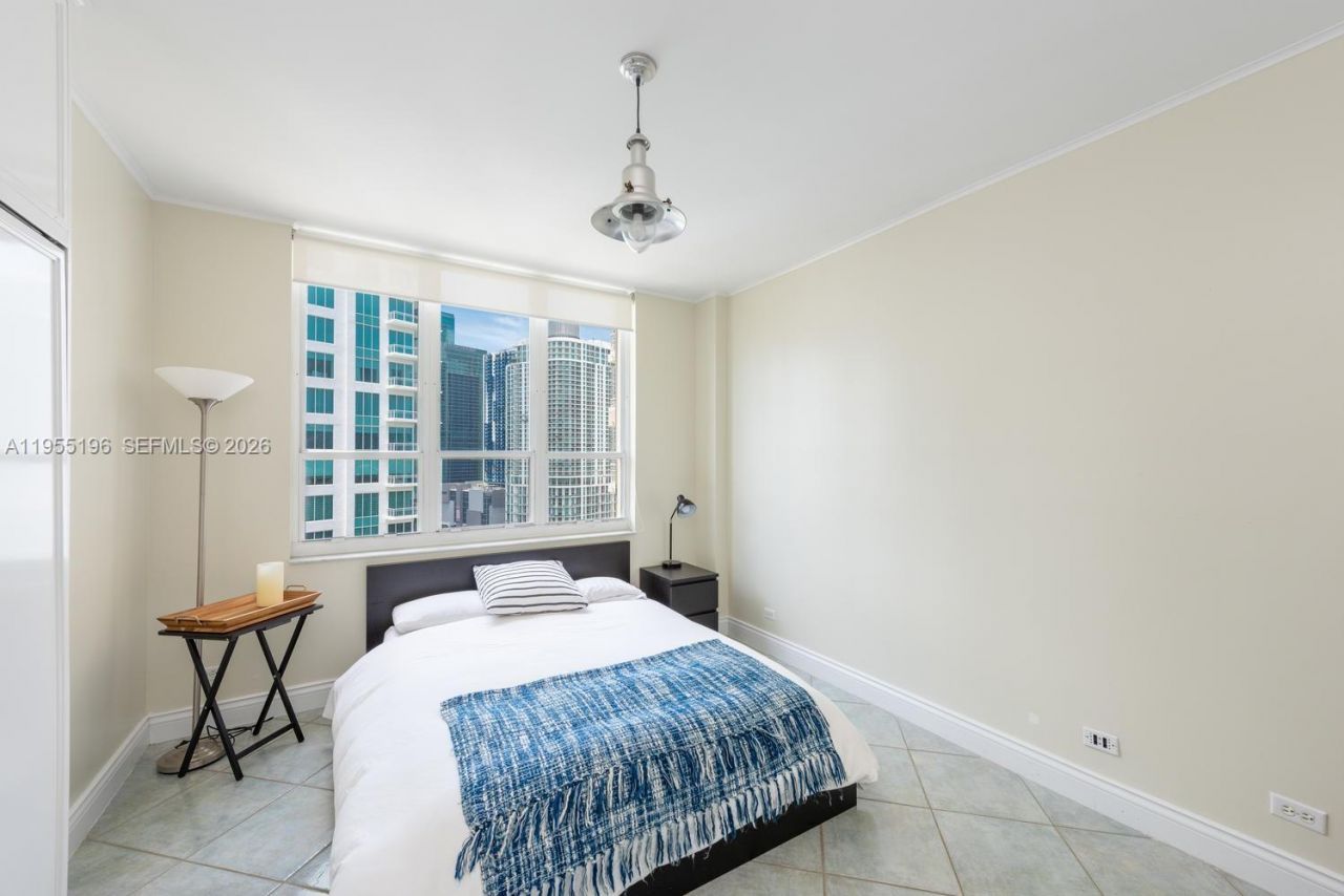 888 Brickell Key Dr, Unit 2201, Miami, FL 33131 Photo