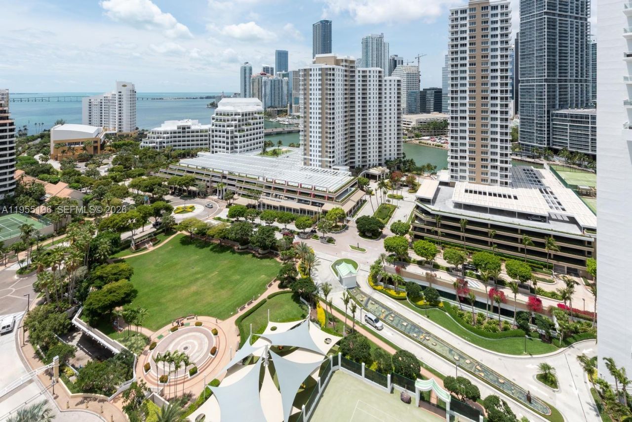 888 Brickell Key Dr, Unit 2201, Miami, FL 33131 Photo
