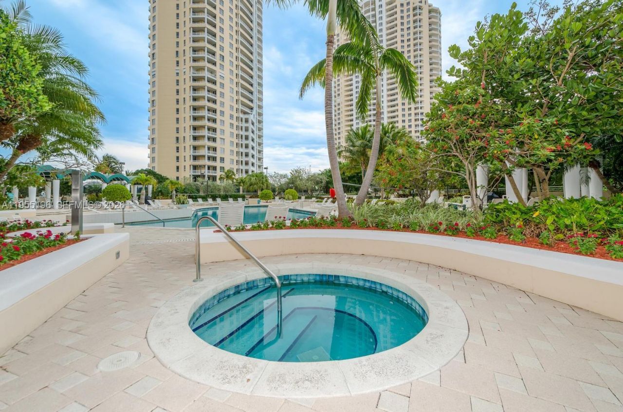 888 Brickell Key Dr, Unit 2201, Miami, FL 33131 Photo