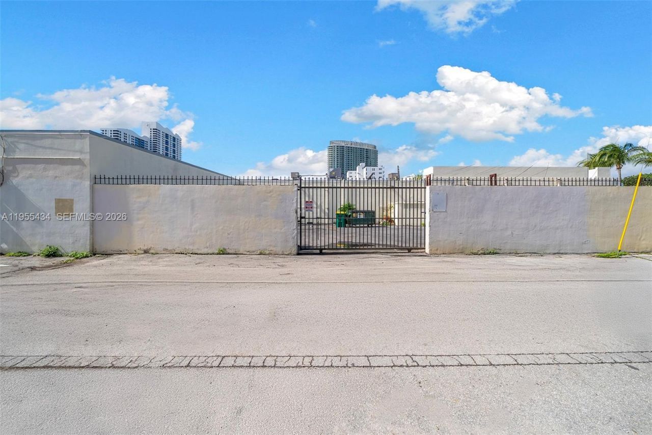 1441 Alton Rd , Miami Beach, FL 33139 Photo