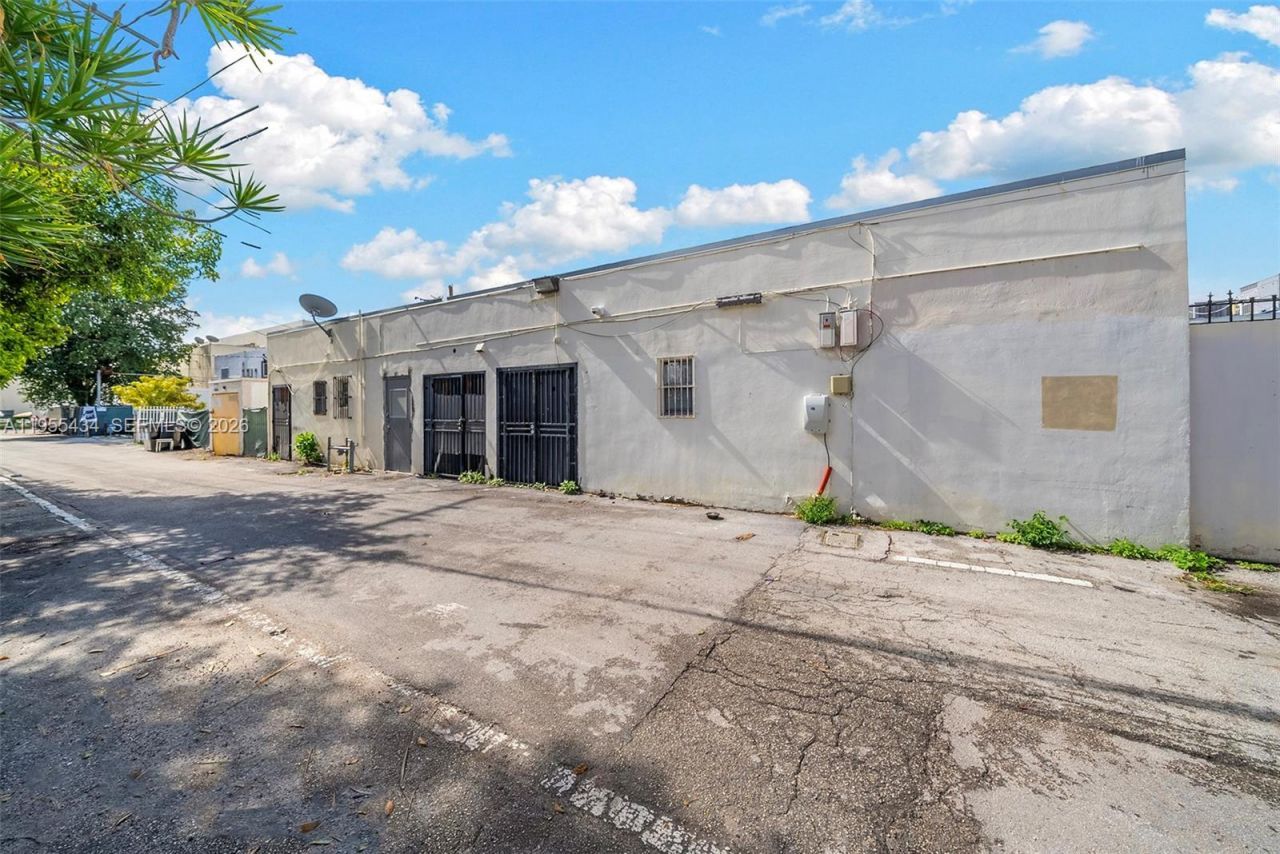 1441 Alton Rd , Miami Beach, FL 33139 Photo