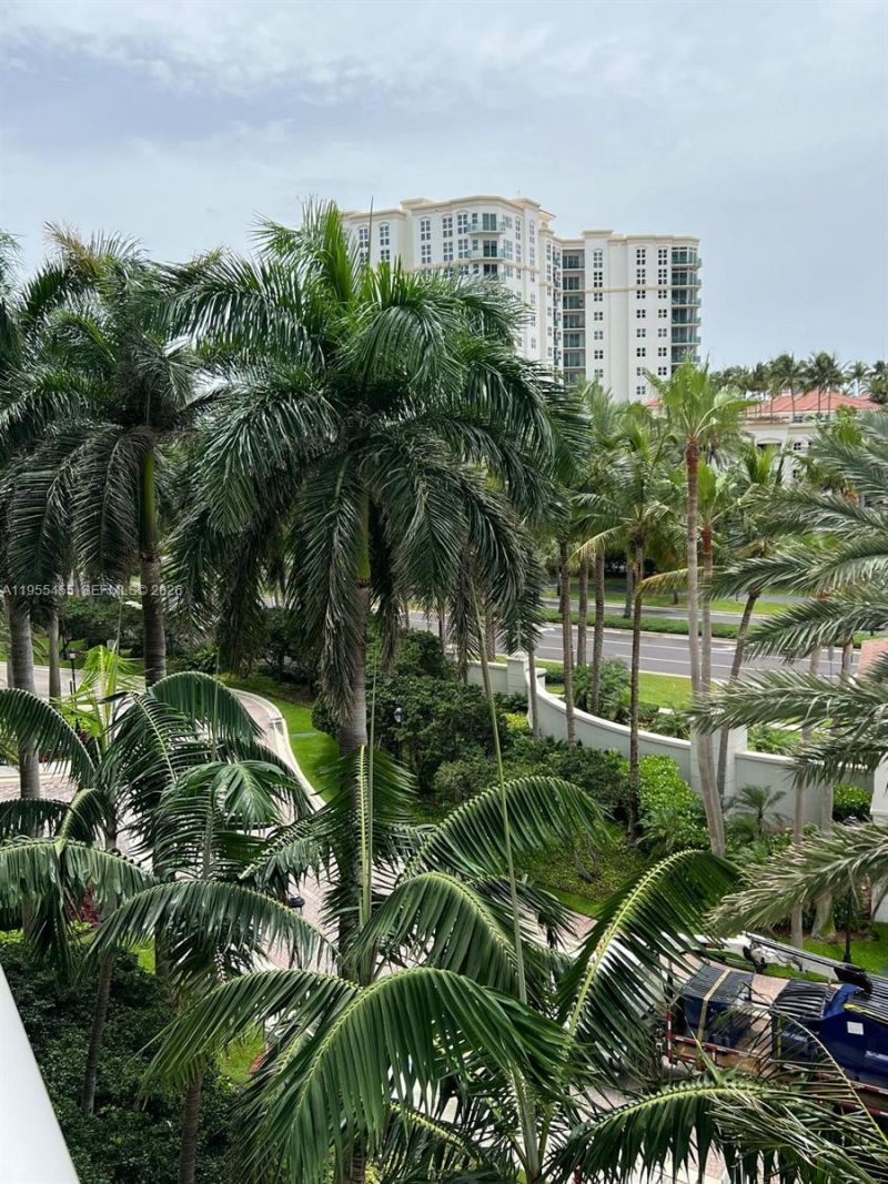 19955 NE 38th Ct , Unit 606, Aventura, FL 33180 Photo