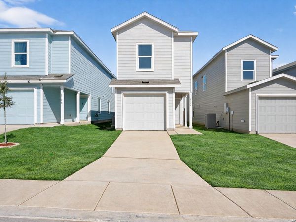 6734 Pumice Place, Elmendorf, TX 78223