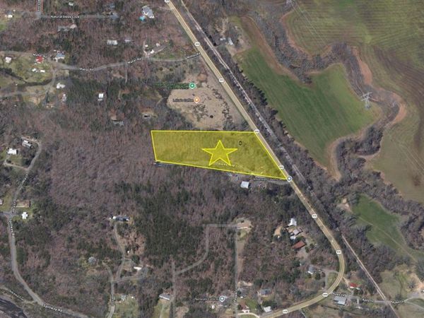 Rocky Pine Court, Roland, AR 72135