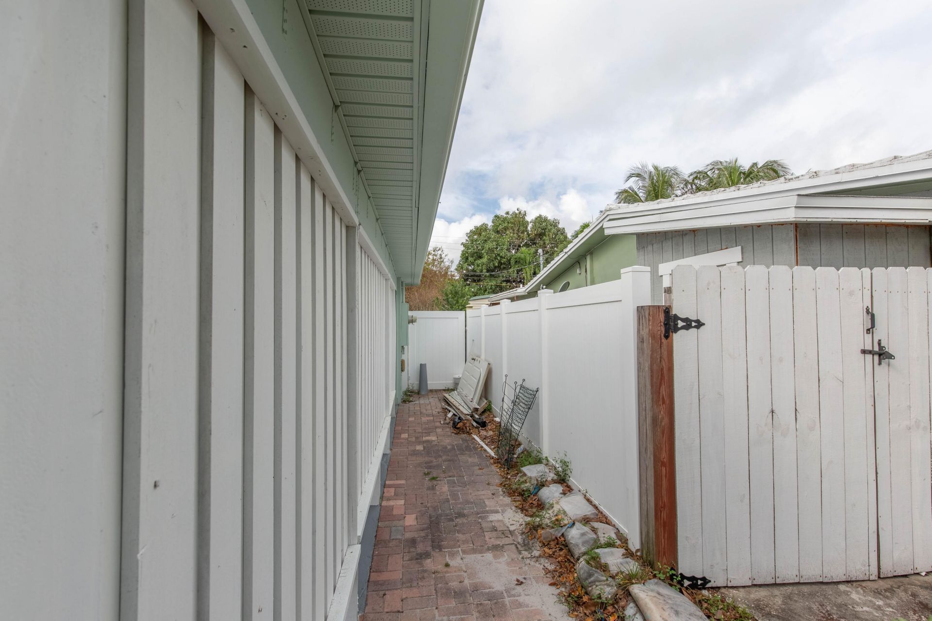 405 NE 24th Avenue, Pompano Beach, FL 33062 Photo