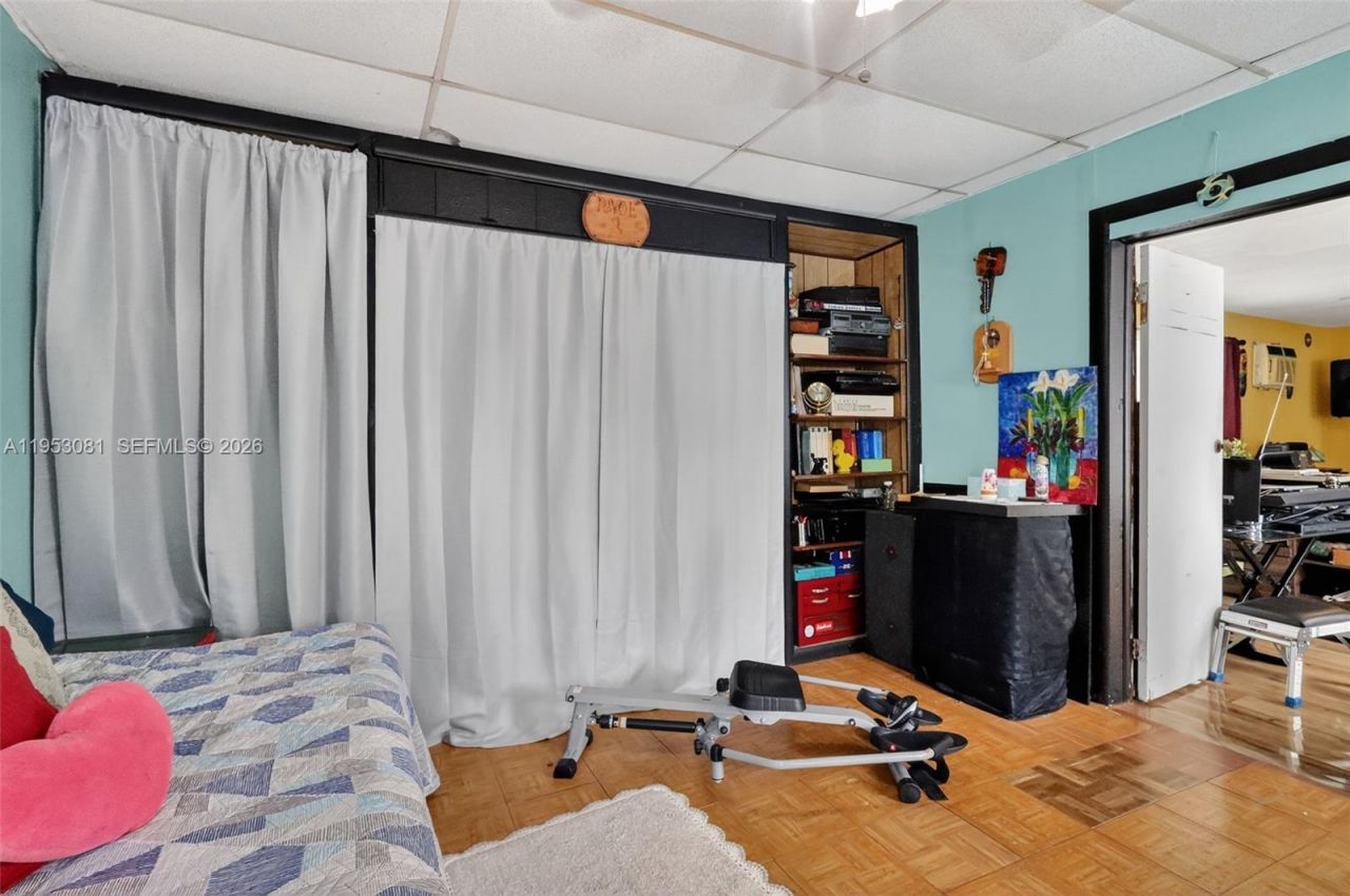 6861 SW 1st Ct , Pembroke Pines, FL 33023 Photo