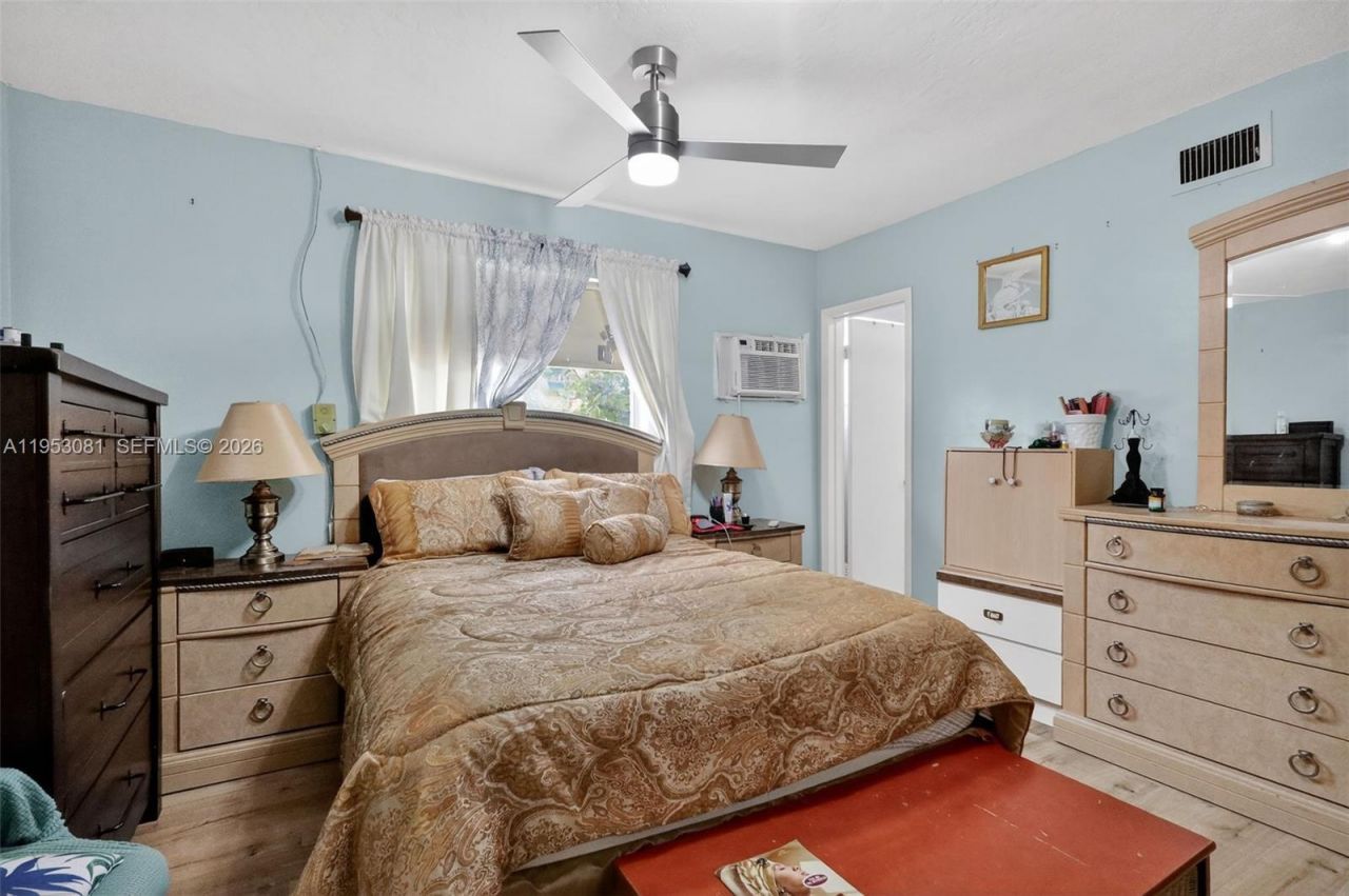 6861 SW 1st Ct , Pembroke Pines, FL 33023 Photo