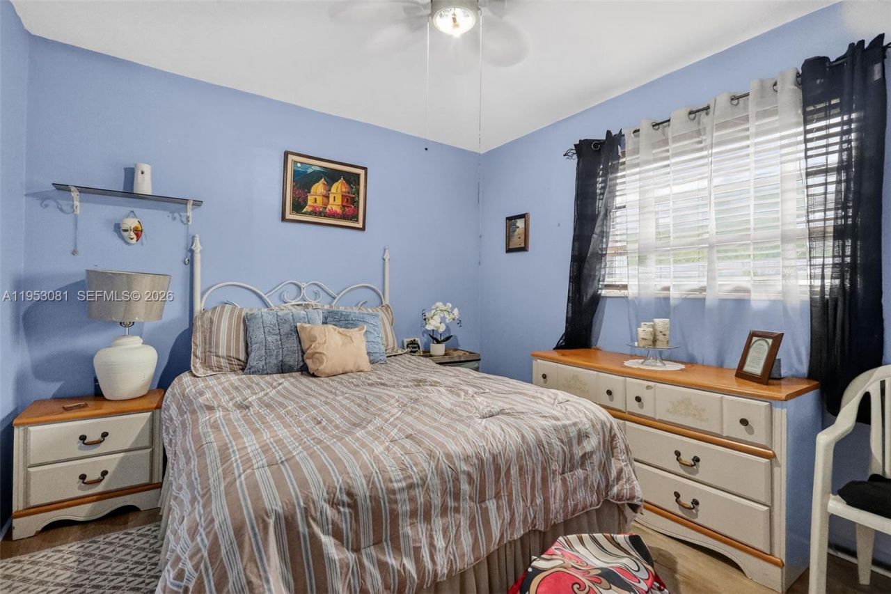 6861 SW 1st Ct , Pembroke Pines, FL 33023 Photo