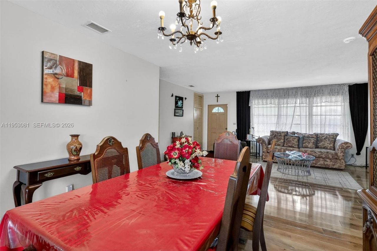 6861 SW 1st Ct , Pembroke Pines, FL 33023 Photo