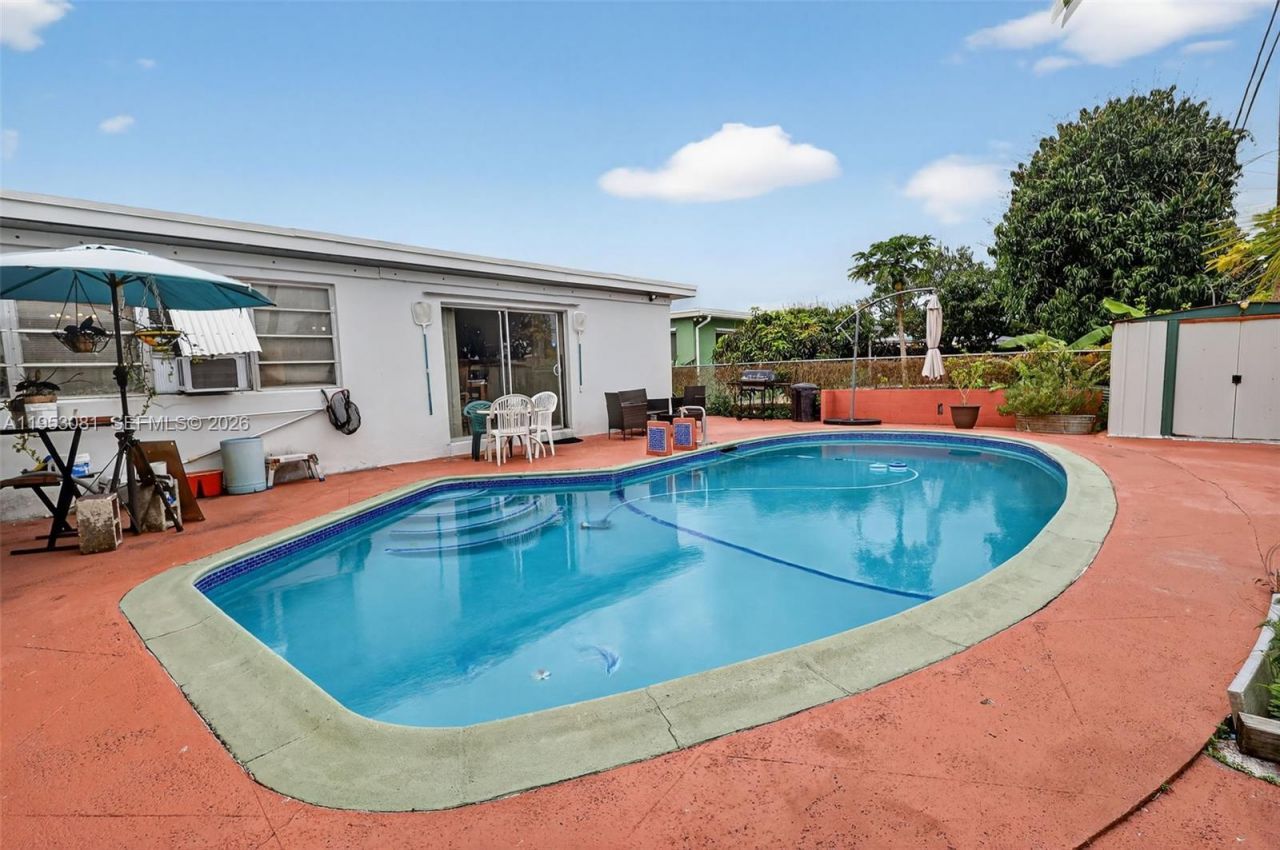 6861 SW 1st Ct , Pembroke Pines, FL 33023 Photo