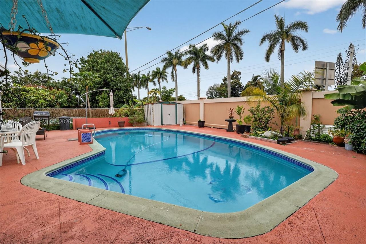 6861 SW 1st Ct , Pembroke Pines, FL 33023 Photo