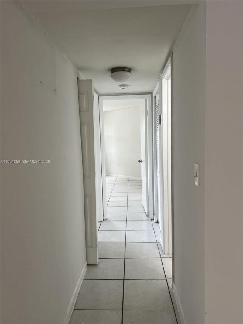 10229 NW 9th St Cir, Unit 213-2, Miami, FL 33172 Photo