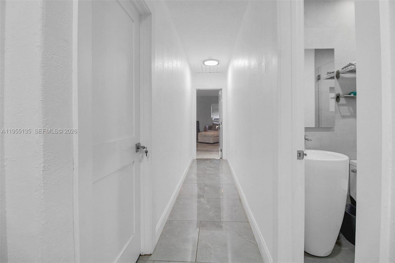 18280 SW 202nd St, Miami, FL 33187 Photo