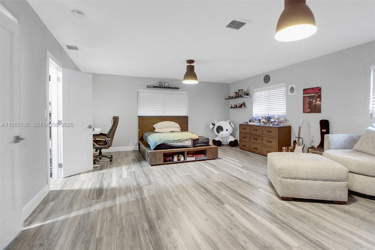 18280 SW 202nd St, Miami, FL 33187 Photo