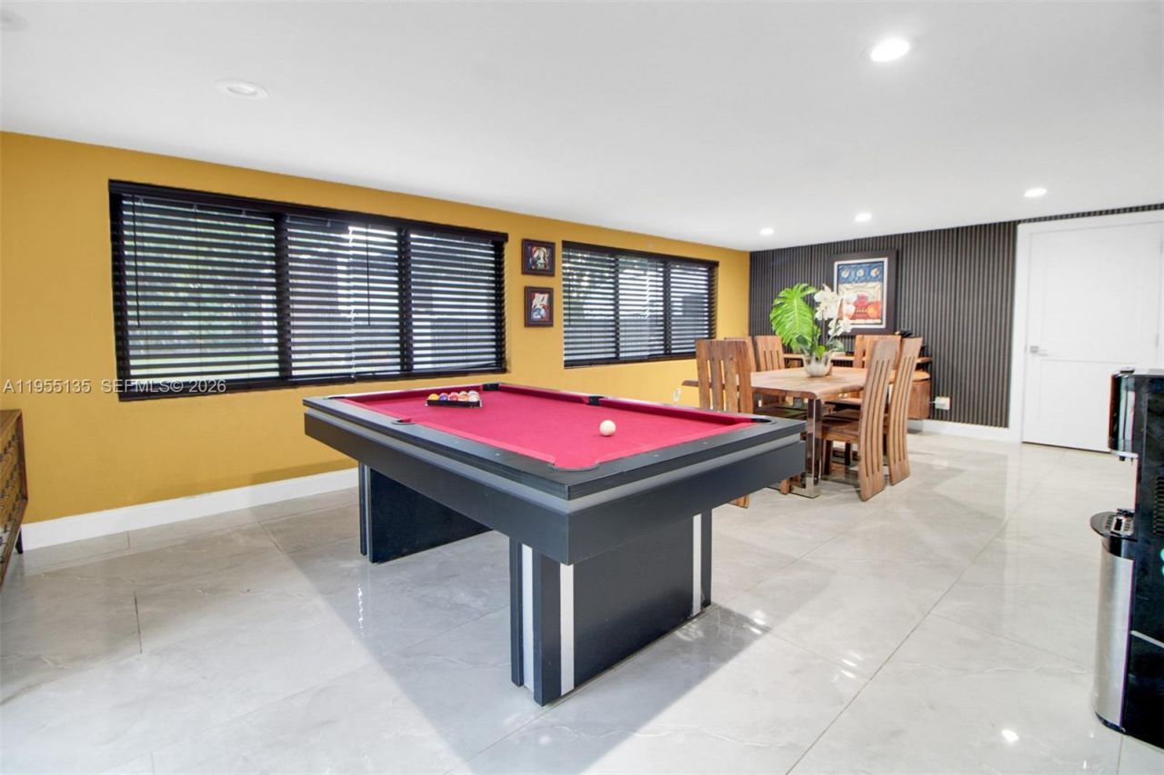 18280 SW 202nd St, Miami, FL 33187 Photo