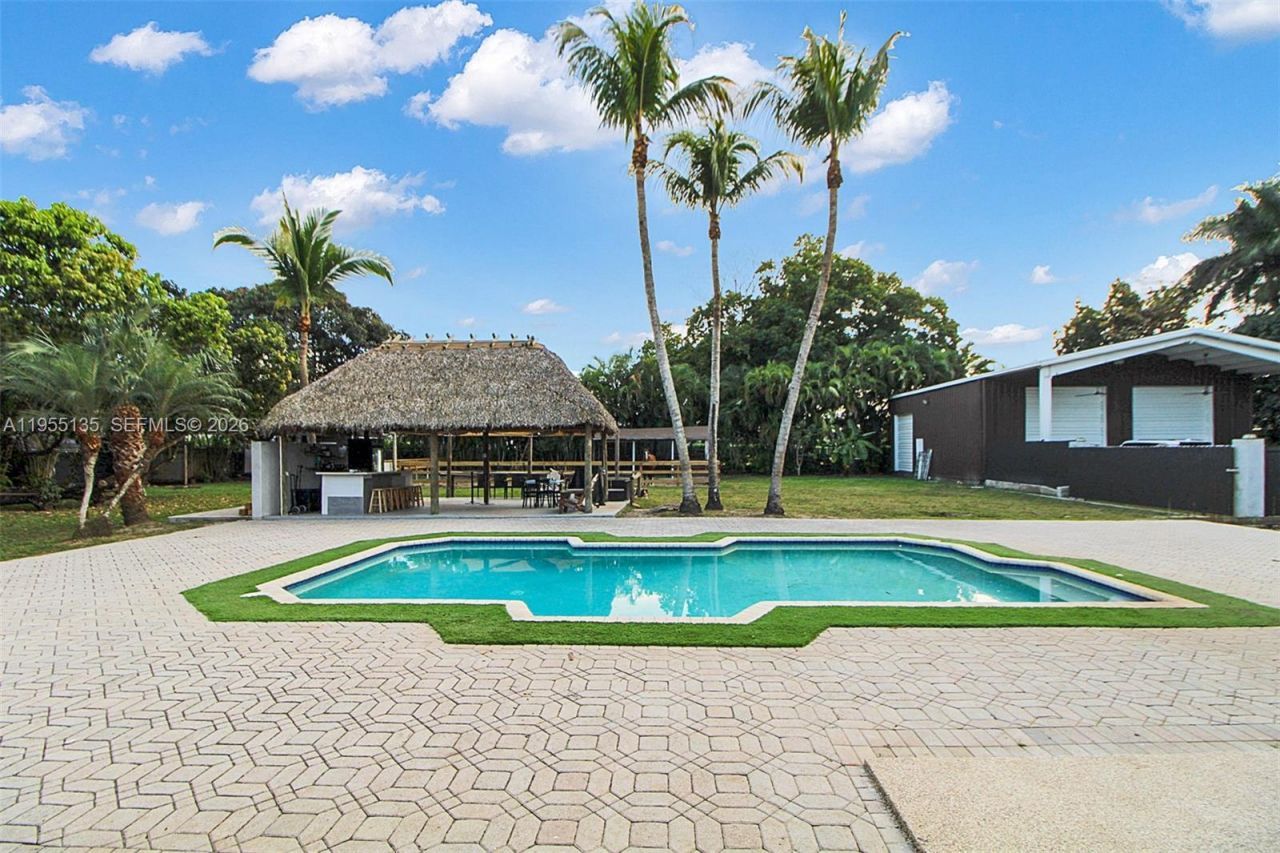 18280 SW 202nd St, Miami, FL 33187 Photo