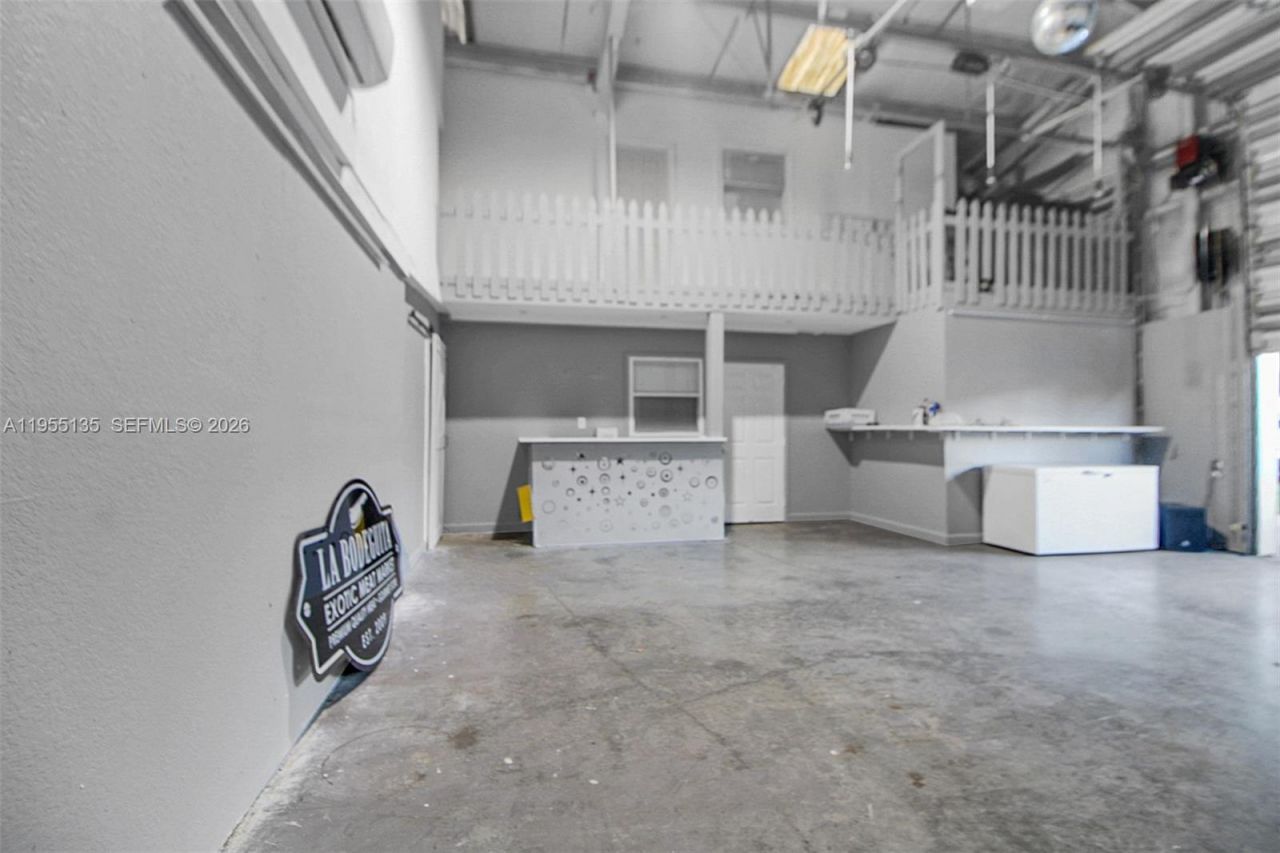 18280 SW 202nd St, Miami, FL 33187 Photo