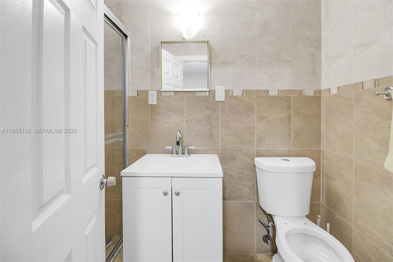 18280 SW 202nd St, Miami, FL 33187 Photo