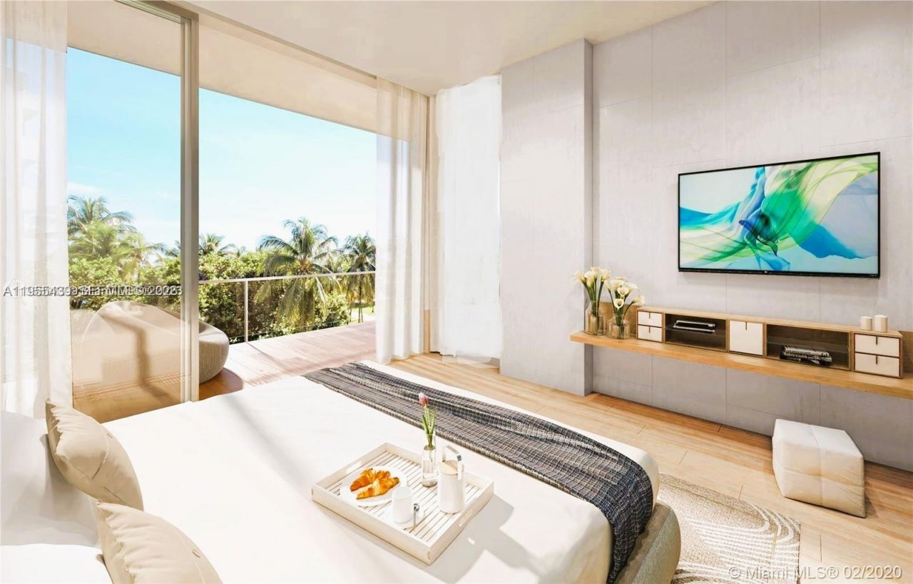 304 Ocean Dr , Unit 302, Miami Beach, FL 33139 Photo