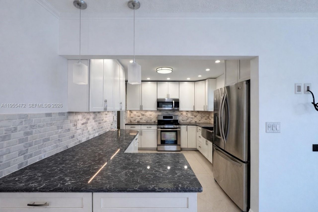 710 NW 78th Ave, Pembroke Pines, FL 33024 Photo