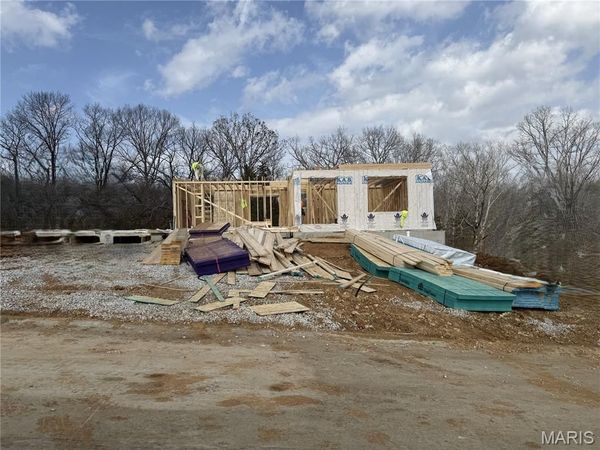 717 Blake Drive, Hillsboro, MO 63050