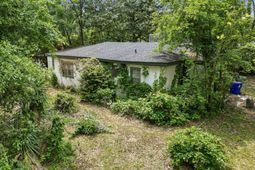 1071 Jenkins Road photo 4