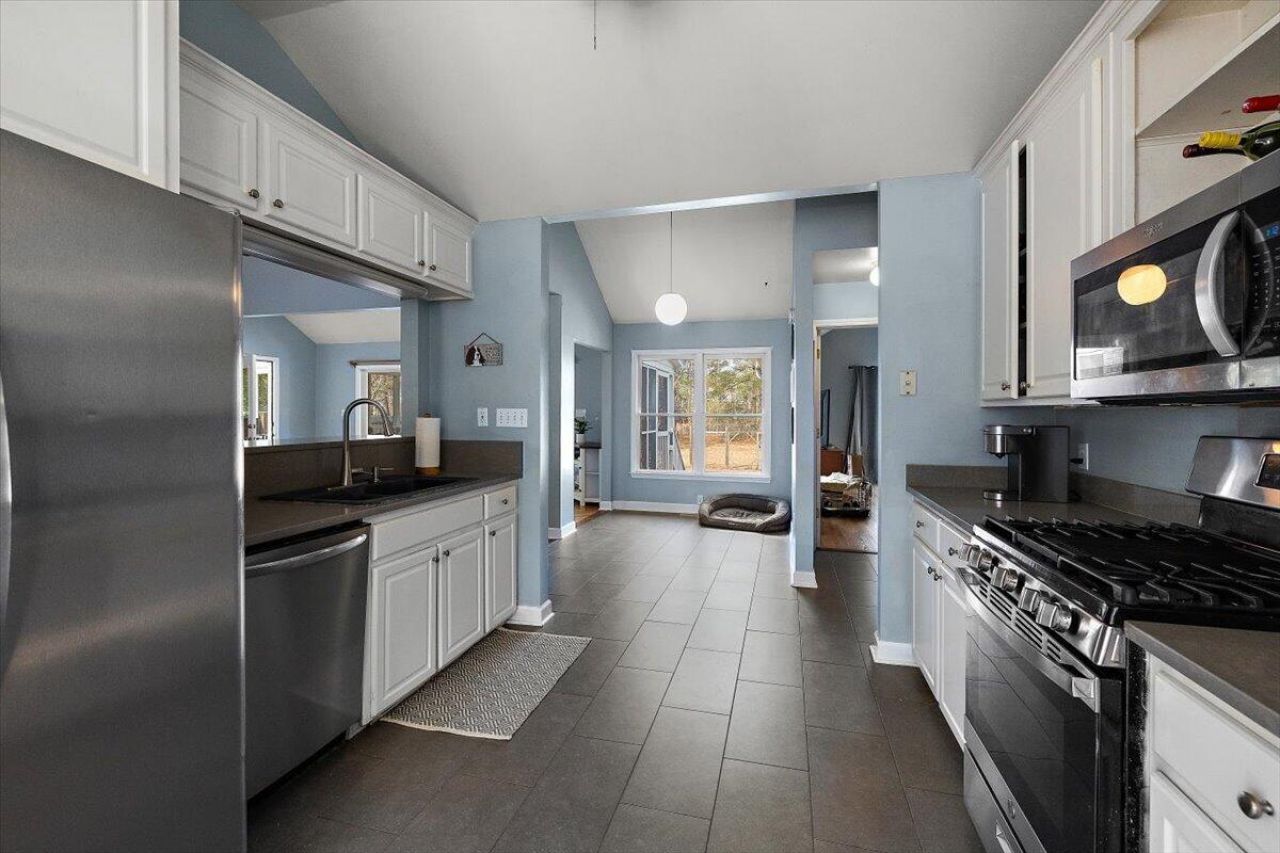 3582 Heathermoor Court Photo 13