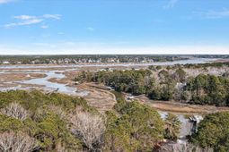 3582 Heathermoor Court photo 4